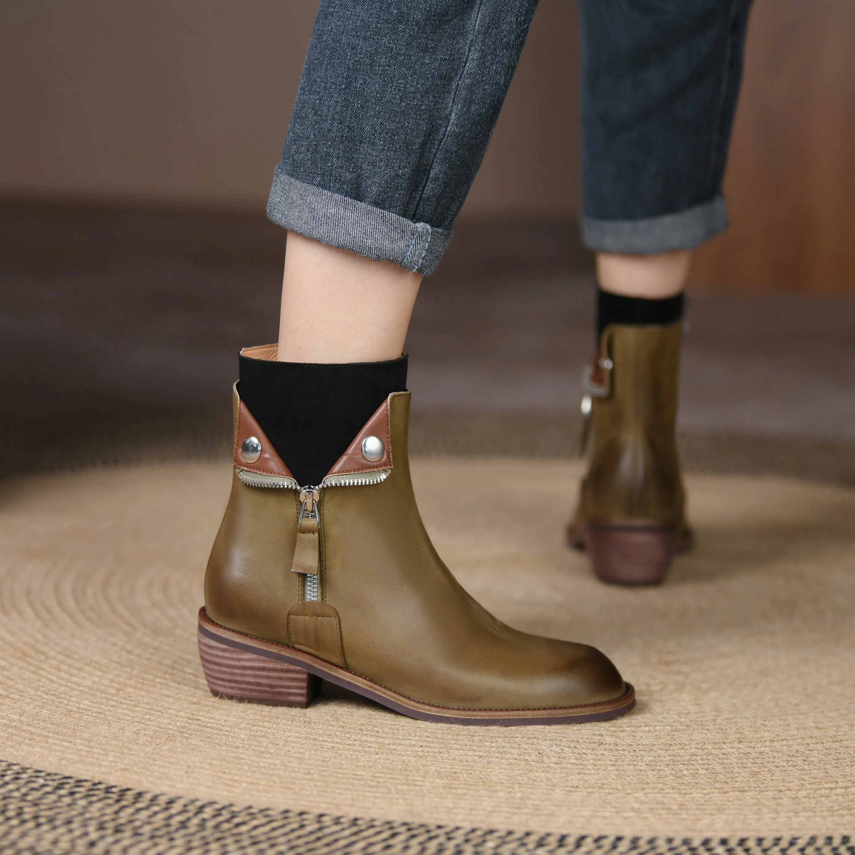 Bigsizeheels Polished round toe retro short boots - Green