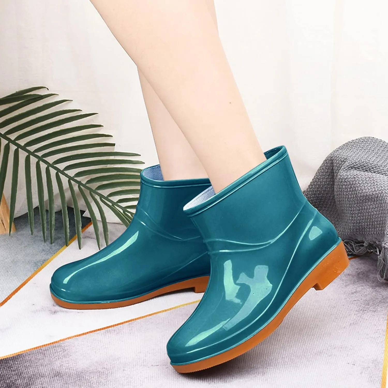 Rain Boots for Women, Women's Short Rain Boots Waterproof Wide Calf Garden Shoes Lightweight Anti-Slipping Rubber Shoes Comfortable Ankle Booties